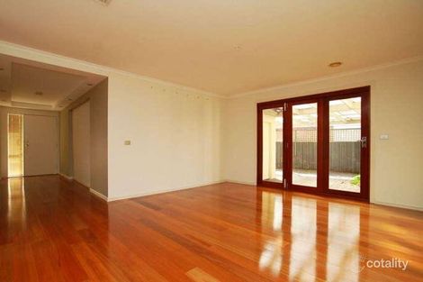 Property photo of 12 Sherwin Place Roxburgh Park VIC 3064
