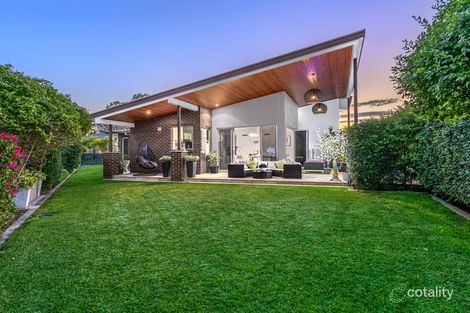 Property photo of 14 Silverbirch Place Bridgeman Downs QLD 4035