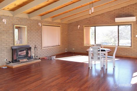 Property photo of 1 Phillip Street Bonnie Doon VIC 3720