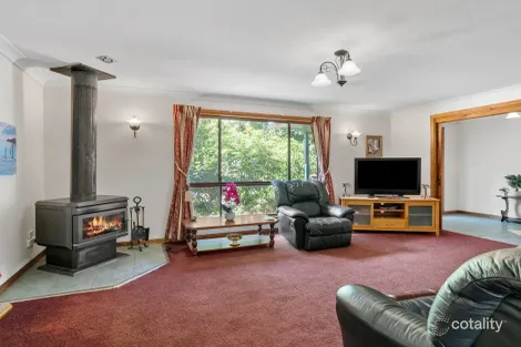 Property photo of 2B Lyndara Drive Penguin TAS 7316