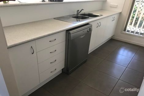 Property photo of 2/16 Herbert Street Scarborough QLD 4020