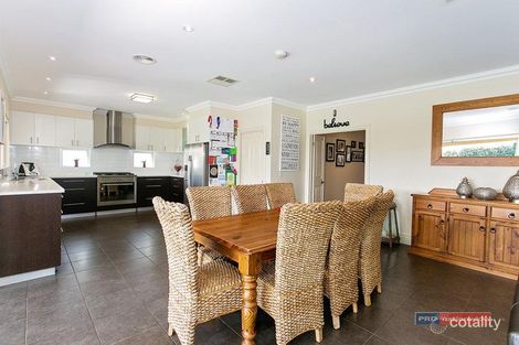 Property photo of 13 Little John Court Werribee VIC 3030