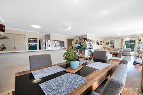Property photo of 8 Michaelia Close Cranbourne West VIC 3977