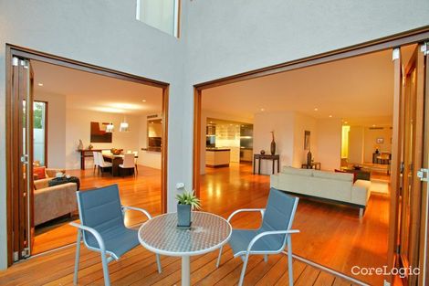 Property photo of 19 Maple Grove Toorak VIC 3142