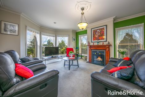 Property photo of 5 Mulgutherie Way Gisborne VIC 3437