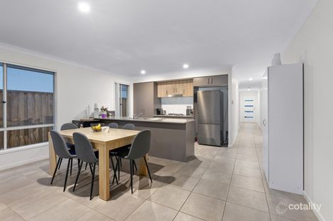 Property photo of 33 Wyperfeld Crescent South Ripley QLD 4306