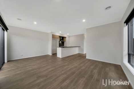 Property photo of 30 Celestial Circuit Tarneit VIC 3029