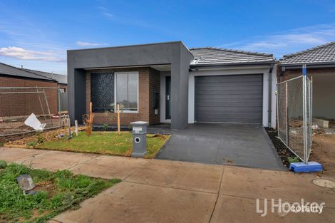 Property photo of 30 Celestial Circuit Tarneit VIC 3029