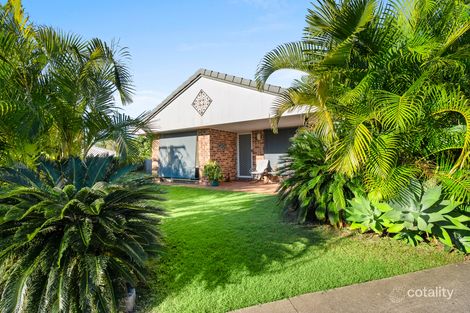 158 Hammond St, Urangan, QLD 4655