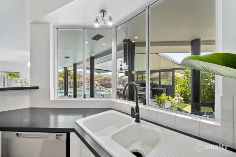 Property photo of 6 Delta View Close Freshwater QLD 4870