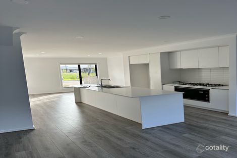 Property photo of 20 Saran Crescent Deanside VIC 3336