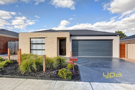 Property photo of 31 Cunningham Chase Burnside Heights VIC 3023