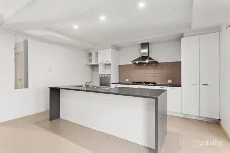 Property photo of 6 Taupo Court South Morang VIC 3752