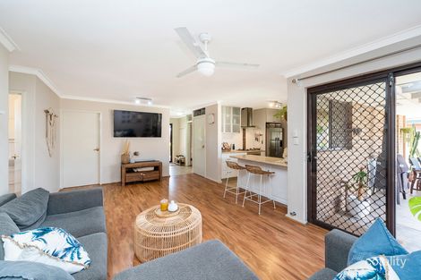 2 Abalone Cres, Waikiki, WA 6169