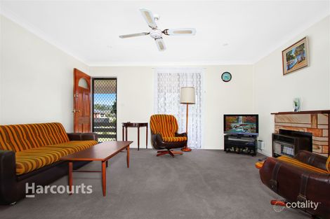 Property photo of 28 Bambil Crescent Dapto NSW 2530