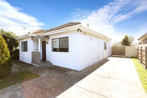 Property photo of 128 Forrest Street Ardeer VIC 3022