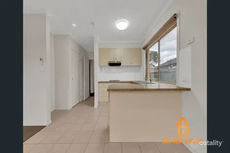 Property photo of 13 Horseshoe Circuit Truganina VIC 3029