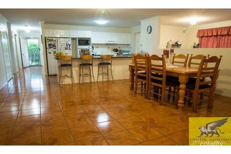 Property photo of 2 Mudgee Place Narangba QLD 4504