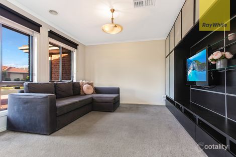 Property photo of 26 Mankina Circuit Delahey VIC 3037