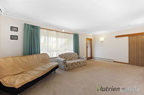 Property photo of 11 Ford Avenue Newborough VIC 3825