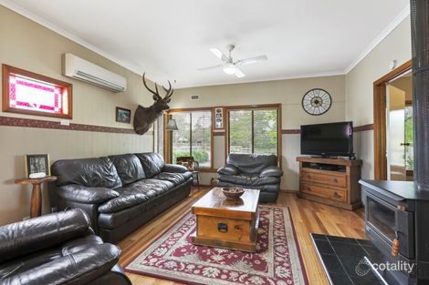 Property photo of 9 Cross Road Devon Meadows VIC 3977