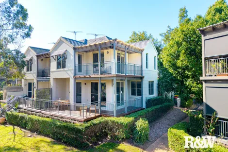 Property photo of 13 Jane Jarvis Way Macquarie Links NSW 2565