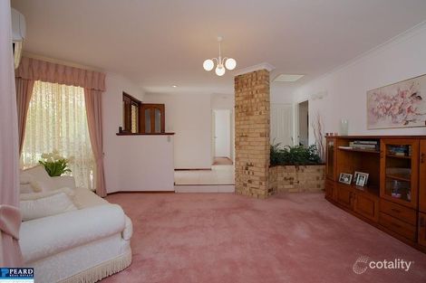 Property photo of 17 Sandstone Place Marmion WA 6020