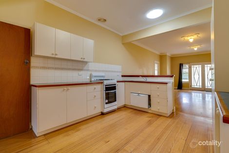 Property photo of 8 Hammer Street Flora Hill VIC 3550