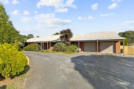 16 Matta Dr, Churchill, VIC 3842