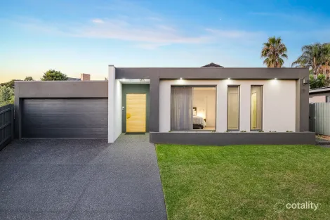 Property photo of 10 Chiltern Court Doncaster East VIC 3109