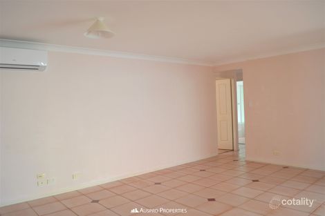 Property photo of 145 Ulinga Crescent Parkinson QLD 4115