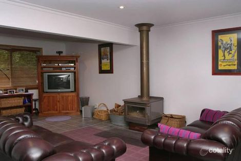 Property photo of 11 Grant Court Beaconsfield Upper VIC 3808