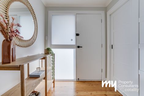 Property photo of 9 Banks Place Camden South NSW 2570