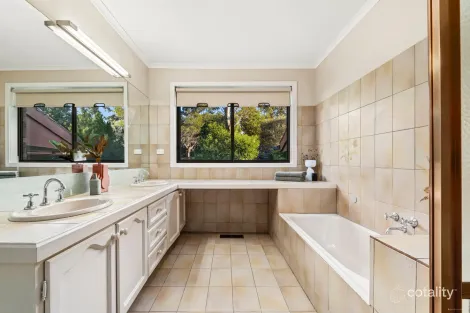 Property photo of 6 Tadema Crescent Eltham VIC 3095