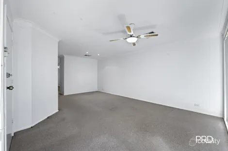 Property photo of 14 Britten Close Cranebrook NSW 2749