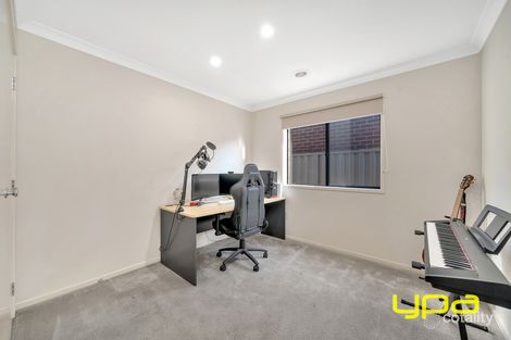 Property photo of 304 Casey Fields Boulevard Cranbourne East VIC 3977