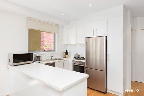 Property photo of 4/201 Elgar Road Surrey Hills VIC 3127