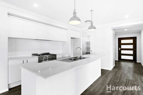 12 Quarterdeck Ave, Pialba, QLD 4655