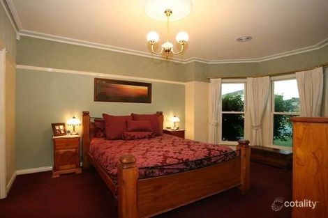 Property photo of 5 Loxley Boulevard Narre Warren South VIC 3805