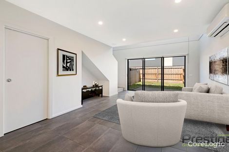 Property photo of 4 Modena Place Cranbourne West VIC 3977