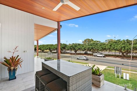 Property photo of 293 Esplanade Pialba QLD 4655