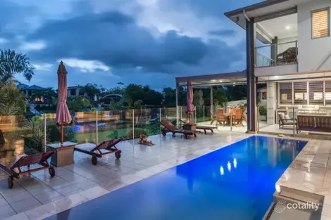 5 North Bank Ct, Helensvale, QLD 4212