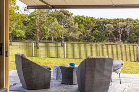 13 Beach St, Wallabi Point, NSW 2430