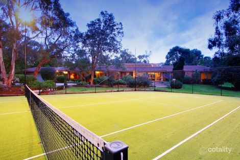 Property photo of 15 Iolanthe Close Park Orchards VIC 3114