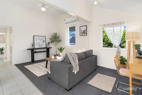 Property photo of 90 Harbourne Street Koongal QLD 4701