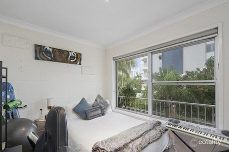 Property photo of 6/26 Cronin Avenue Main Beach QLD 4217