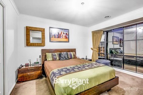 Property photo of 24 Pomegranate Way Pakenham VIC 3810