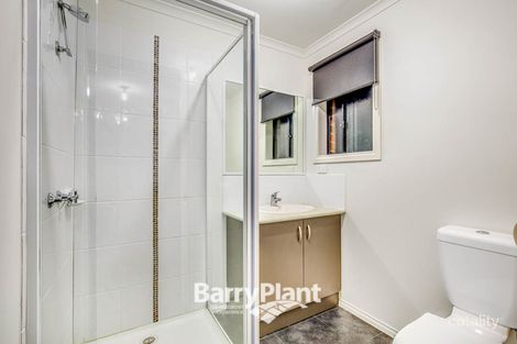 Property photo of 24 Pomegranate Way Pakenham VIC 3810