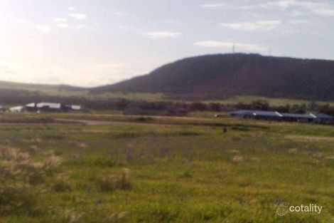 Property photo of 5 Camfield Place York WA 6302