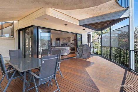 39 Prospect Tce, St Lucia, QLD 4067